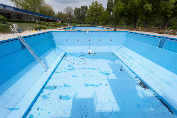 Best 24/7 water damage repair  in Newton, IA